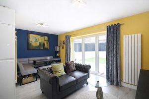 Family Room- click for photo gallery